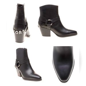 MICHAEL KORS Goldie Leather Ankle Western Boots